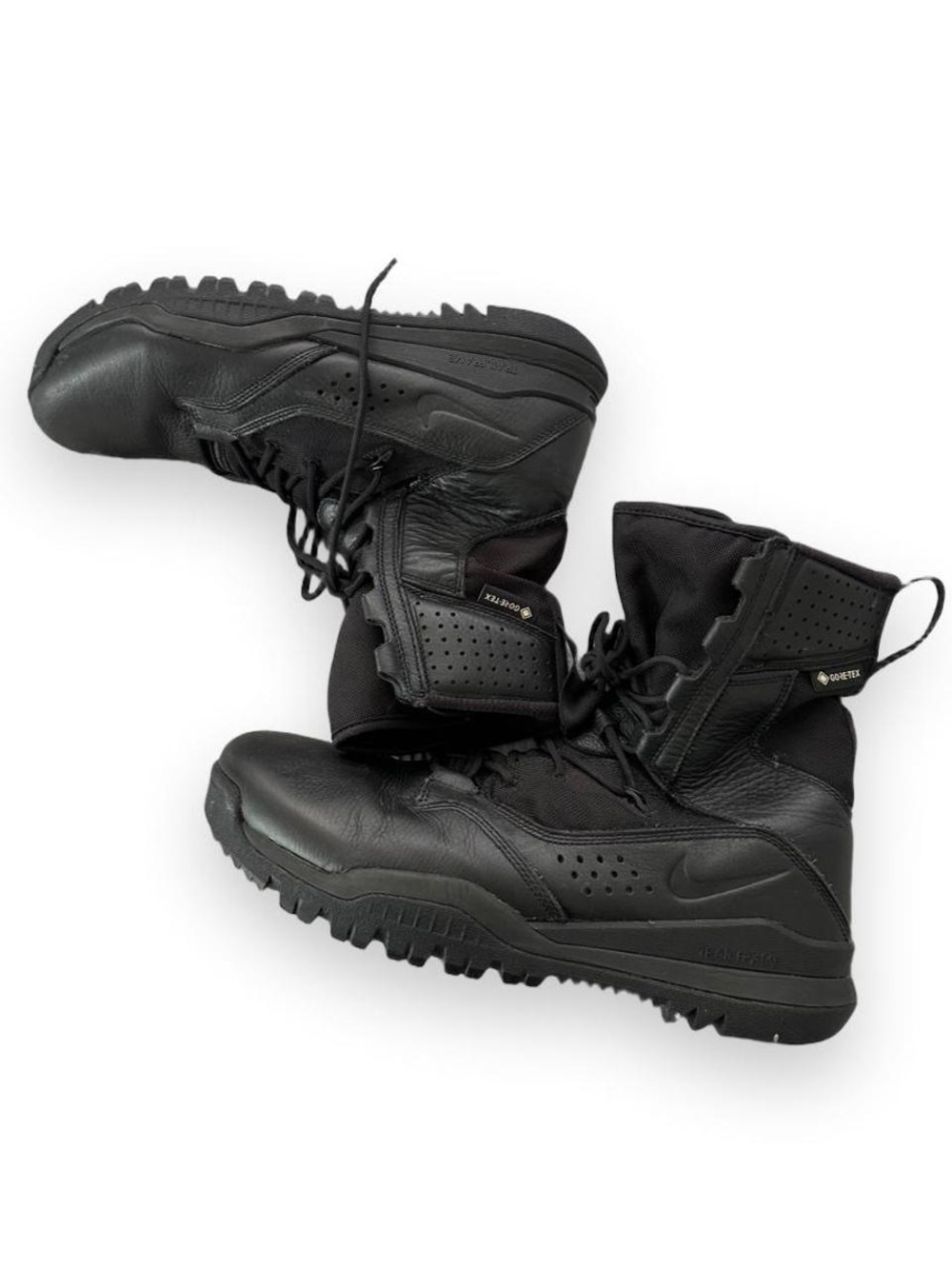 Nike Men’s Black Tactical GORE-TEX Boots men size 12